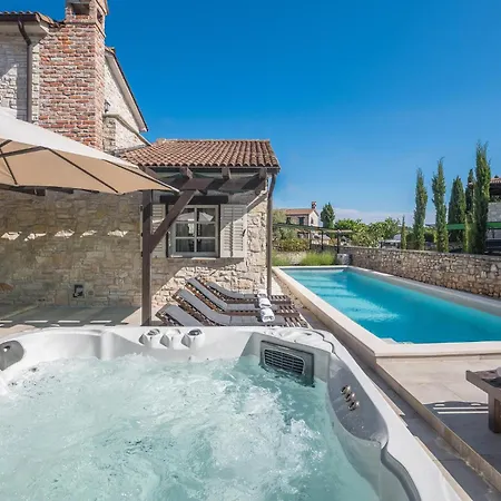 Luxurious In Višnjan