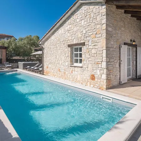 Amazing In Holiday home Visnjan